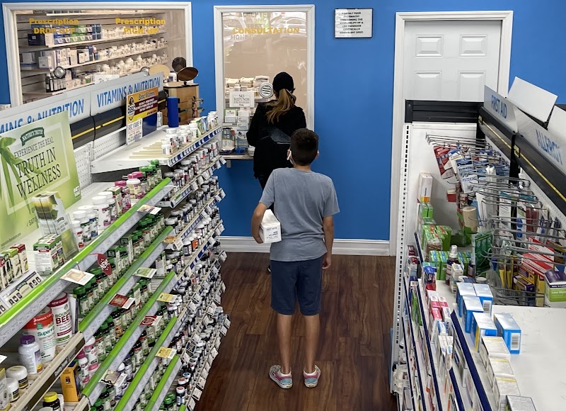 Graceland Pharmacy & Medical Supply photo 5