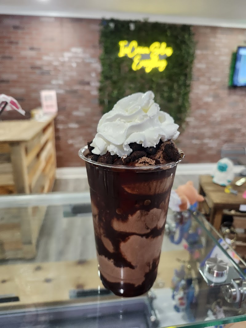 Just Scoops & The Dog Haus Deluxe photo 3