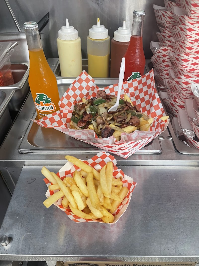 La Calle Hot dogs photo 3
