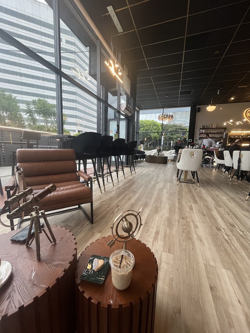 Loverra Cafe & Patisserie & Restaurant photo 4