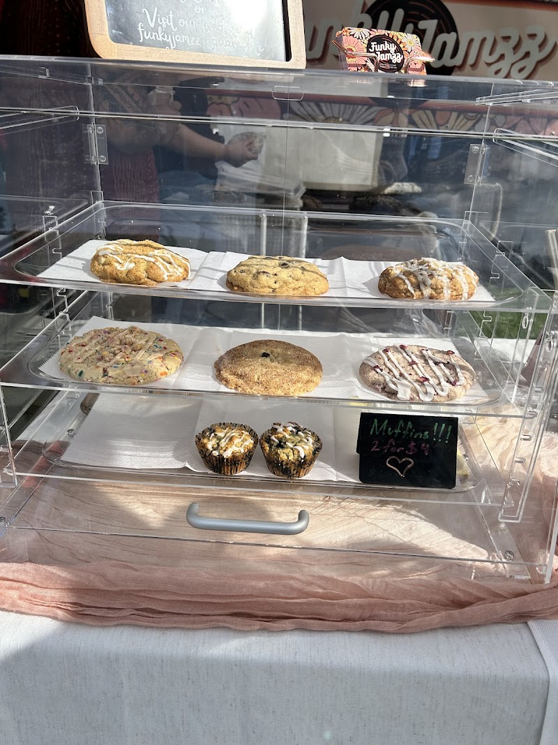 Los Feliz Flea photo 5