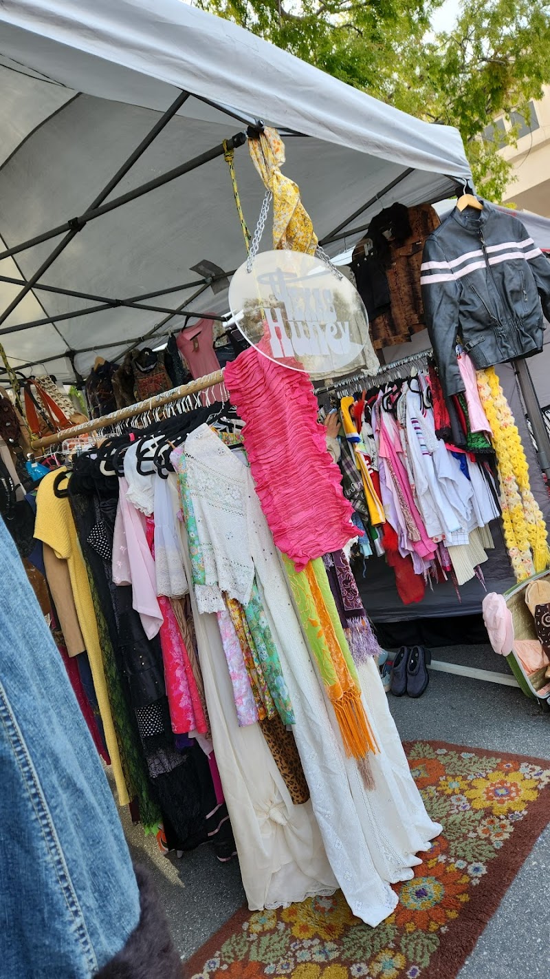 Los Feliz Flea photo 3