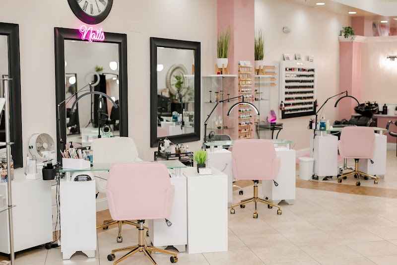 Three Palms Salon & Spa photo 3