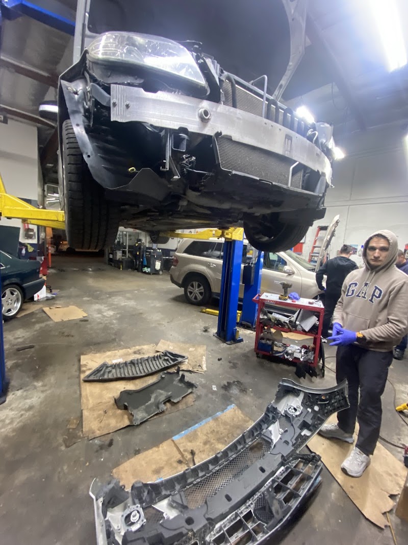 AK Auto Repair photo 2