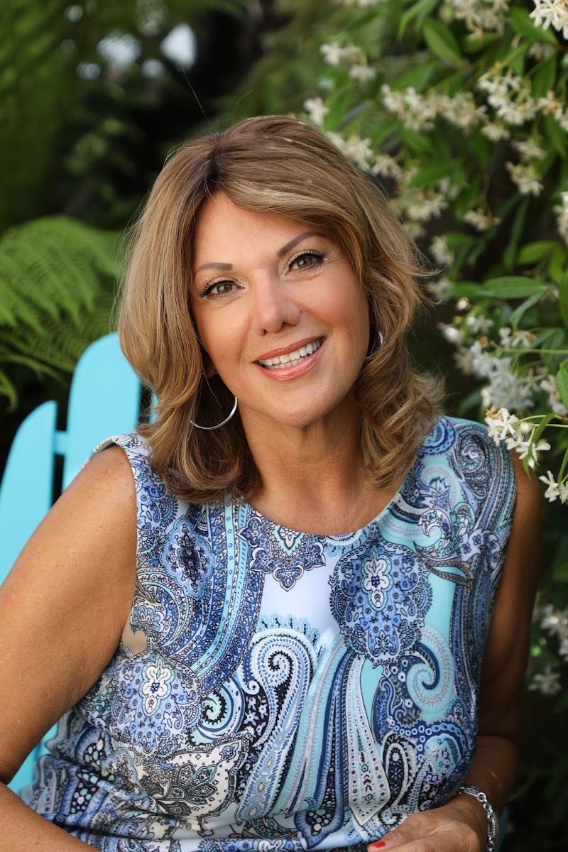 Photo of Tania Reinhard, Real Estate Agent