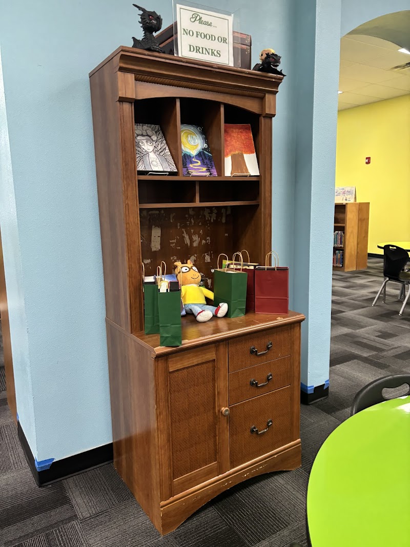 Sgt Fernando De La Rosa Memorial Library photo 5
