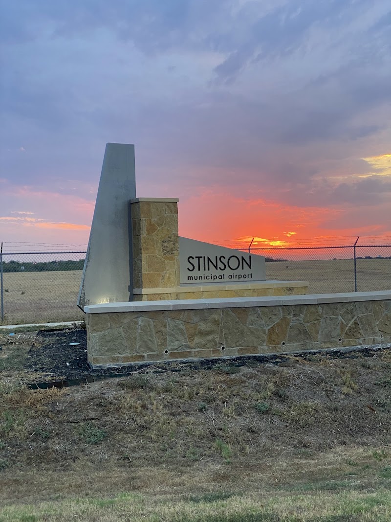 Stinson-Mission Municipal Airport photo 4