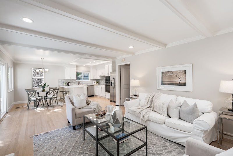 Brenda Vance - Our Perfect Pad - Compass REALTOR photo 3