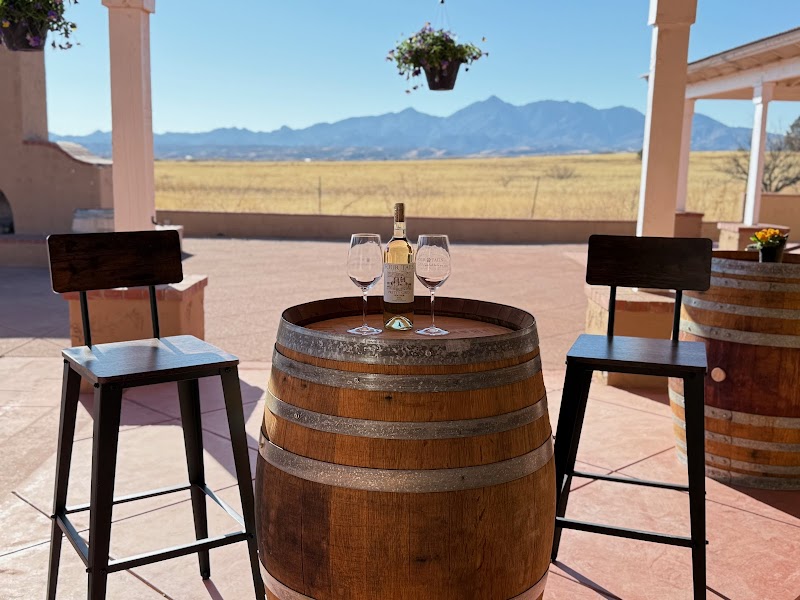 Four Tails Tasting Room photo 2