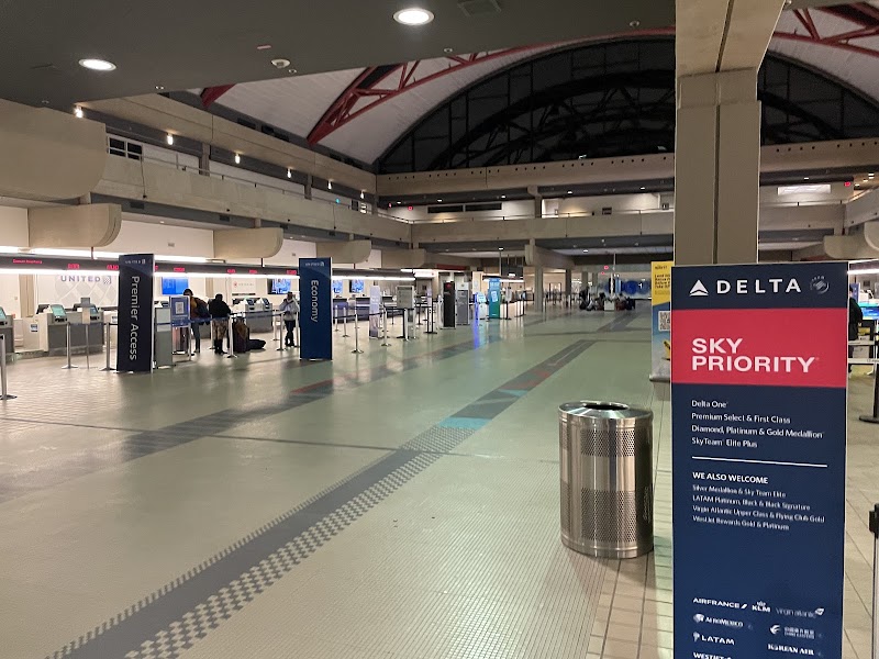 Pittsburgh International Airport photo 3