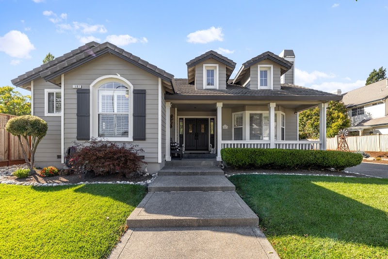 Redwood Empire Realty photo 2