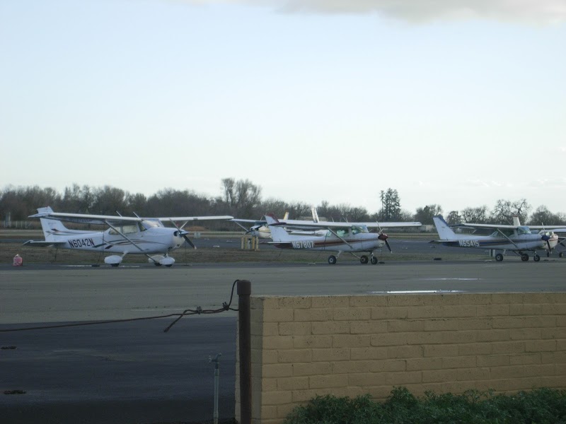 University Airport photo 4