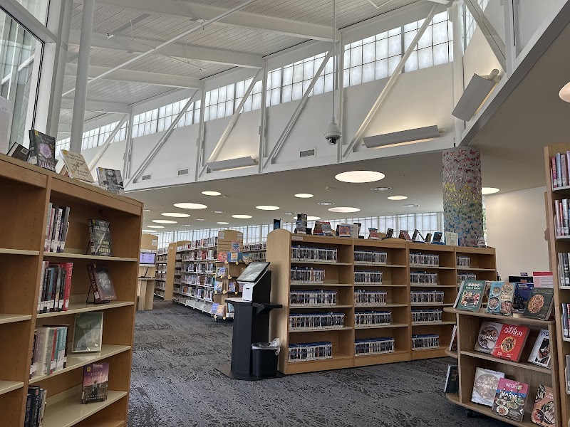 Parman Branch Library at Stone Oak photo 2