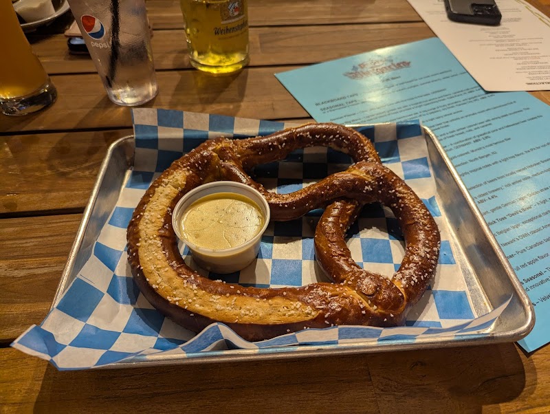 Redd's Biergarten photo 3