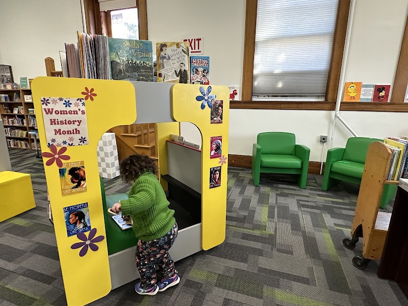Fulton Public Library photo 5