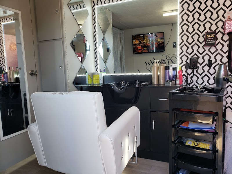 Rockin' Locks Beauty Salon photo 3