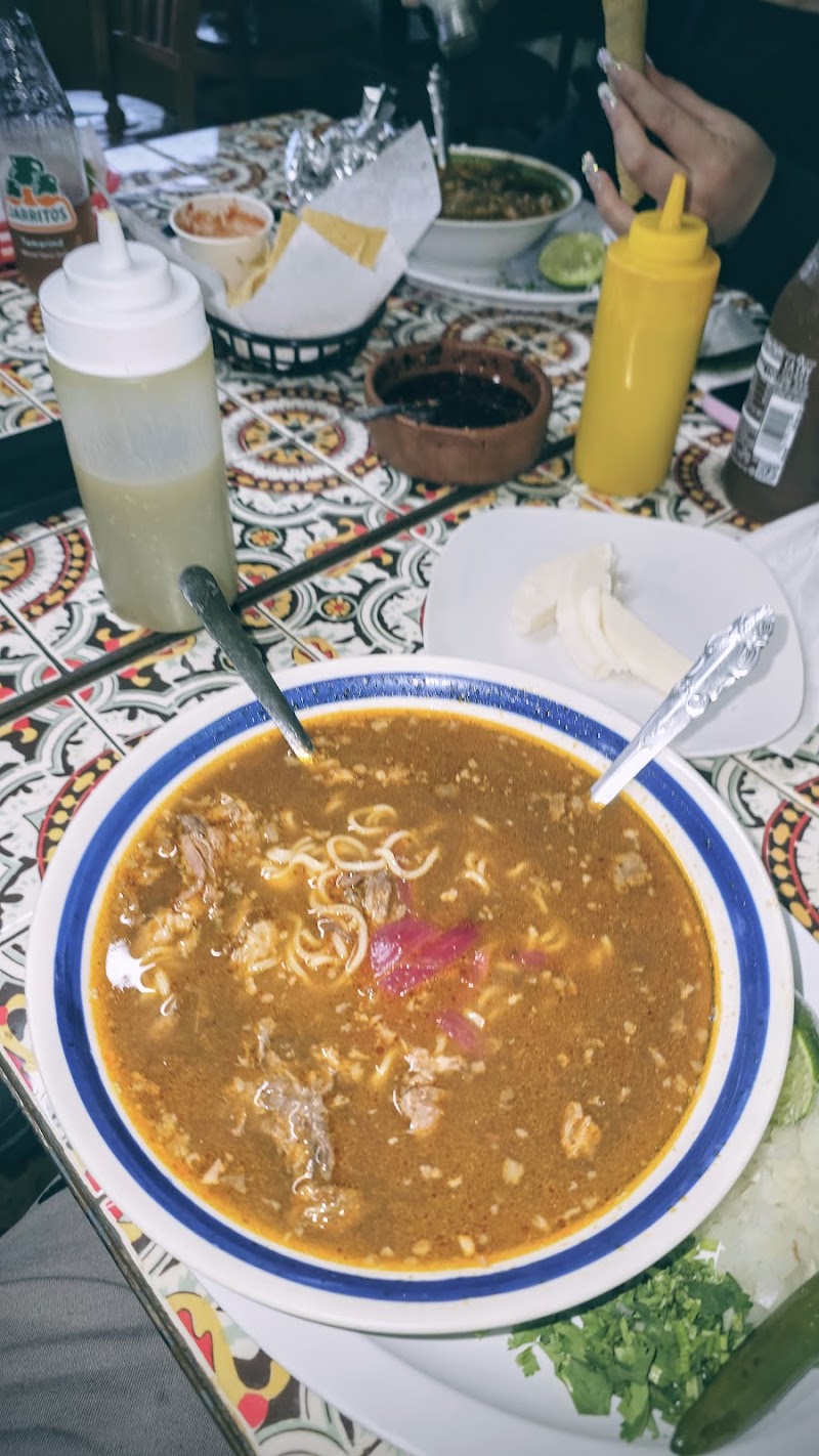 Birrieria La Perla Tapatia photo 2