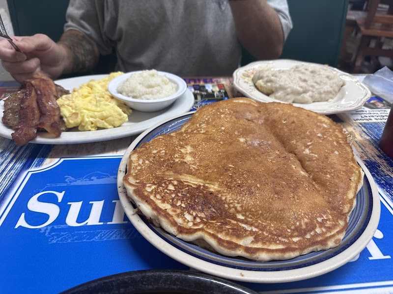 Sunday Diner photo 4
