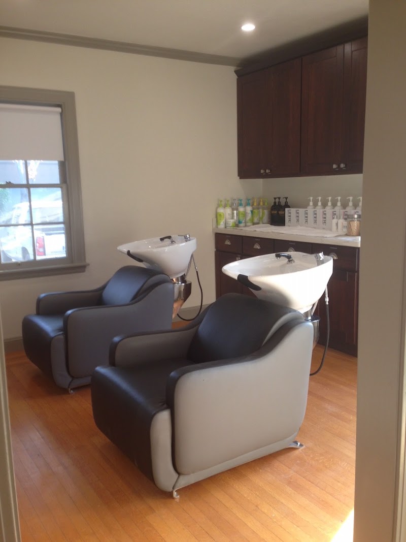 Flaunt Salon and Spa photo 2
