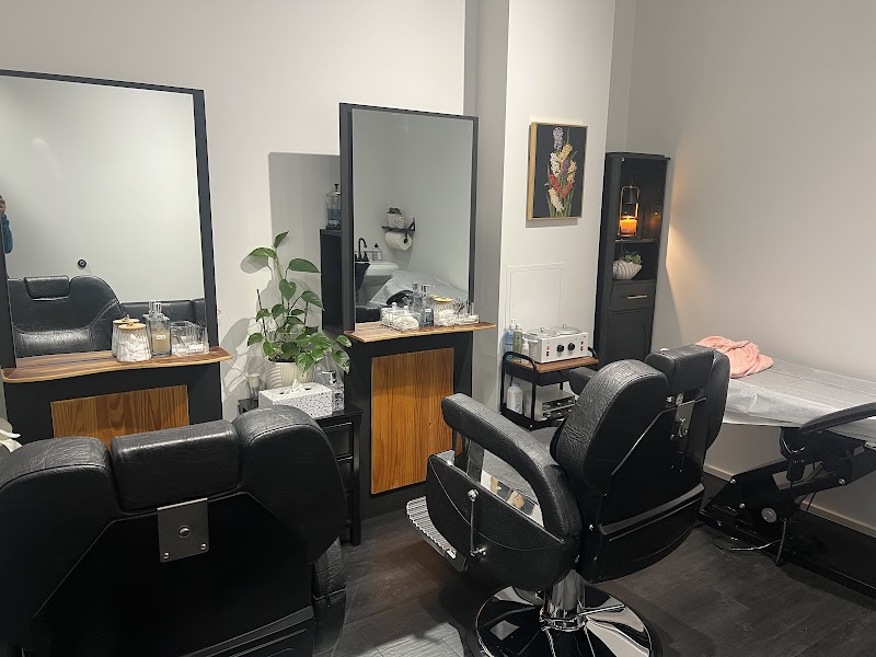 Photo of Glamour Glow Brows
