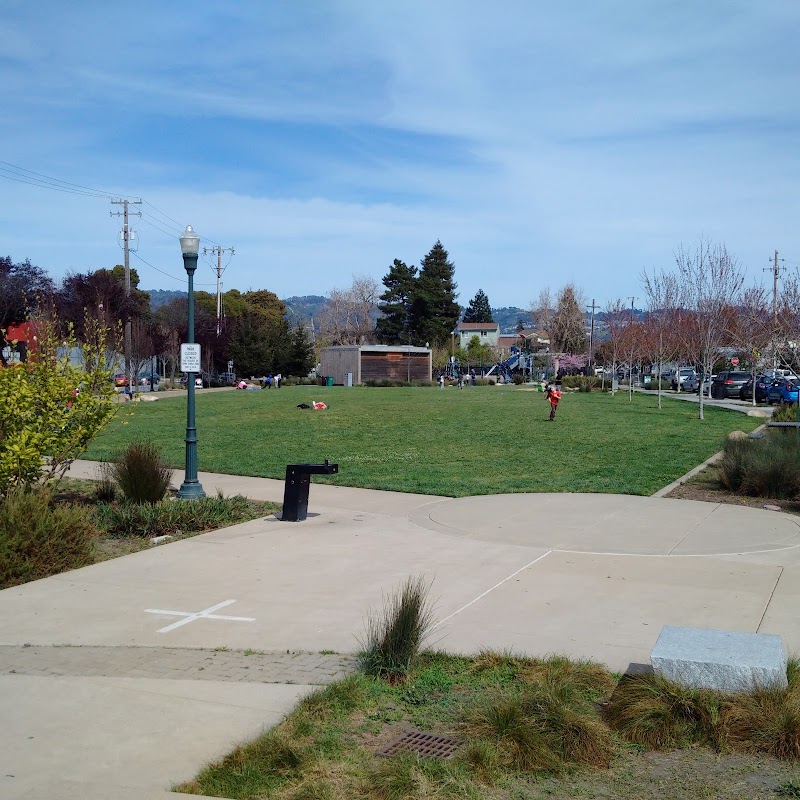 Doyle Hollis Park photo 2