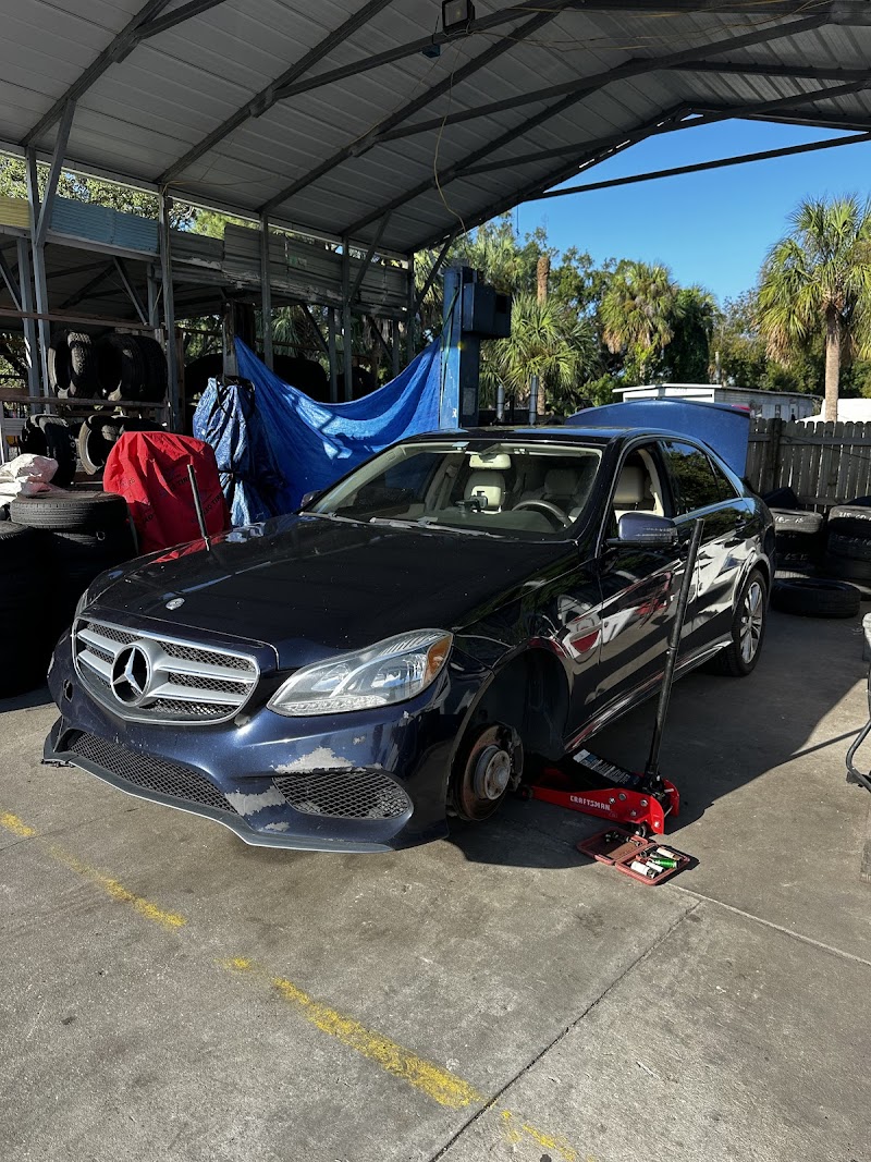 Cruzcitos tire shop LLC photo 3