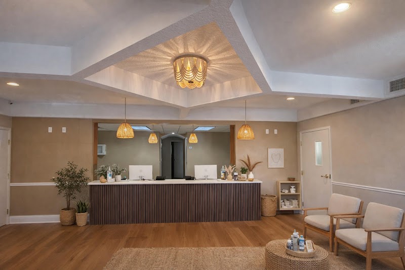Photo of Solsmile Lounge Zephyrhills