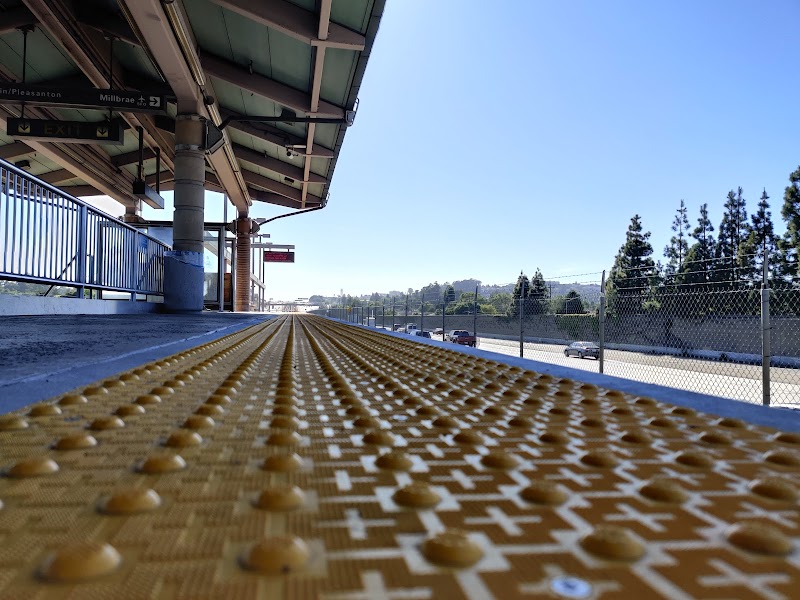 Castro Valley BART photo 2