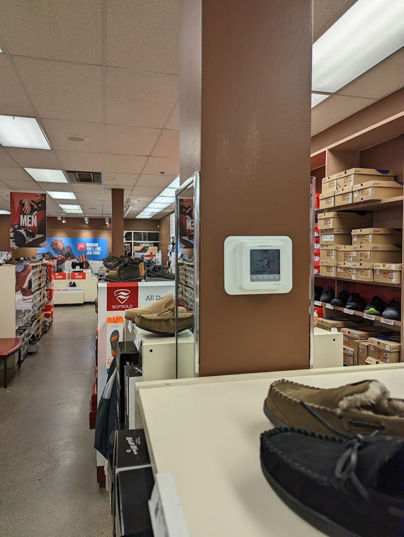 Famous Footwear Outlet photo 4
