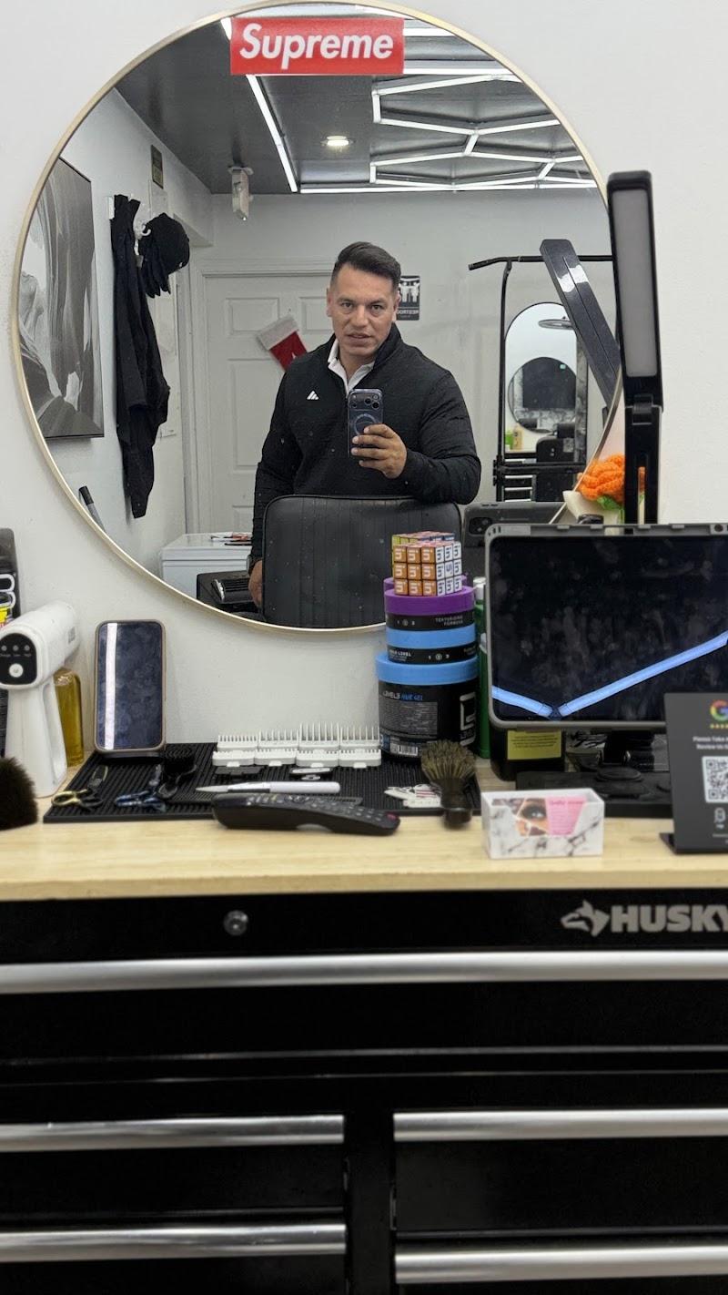 THE ANGEL BARBERSHOP photo 5