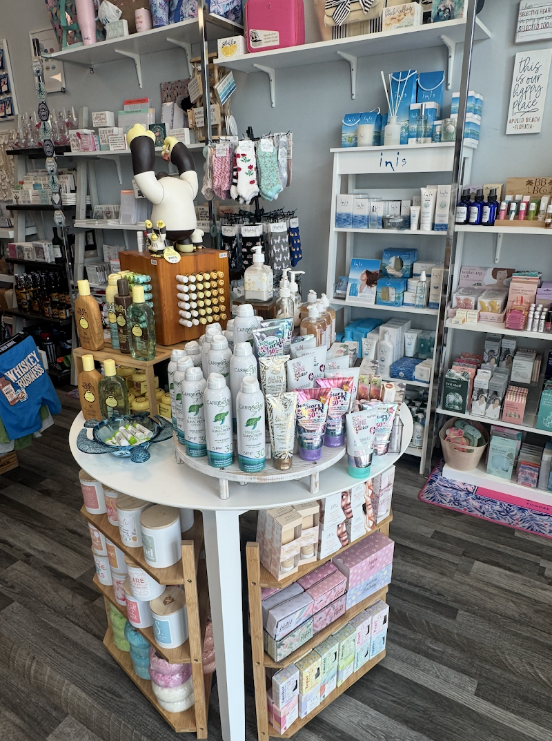 The Teal Turtle Boutique photo 4