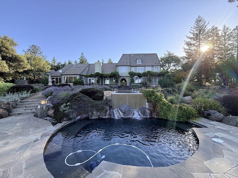 Mayastoga Luxury Rentals photo 5