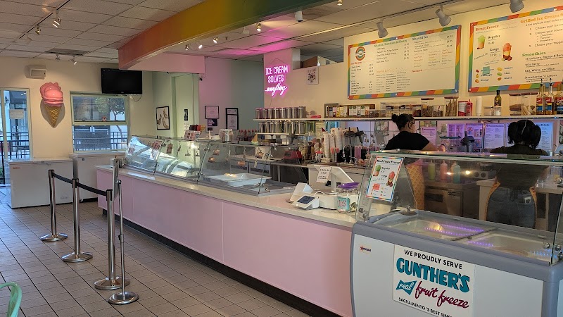 Double Rainbow Cafe photo 4