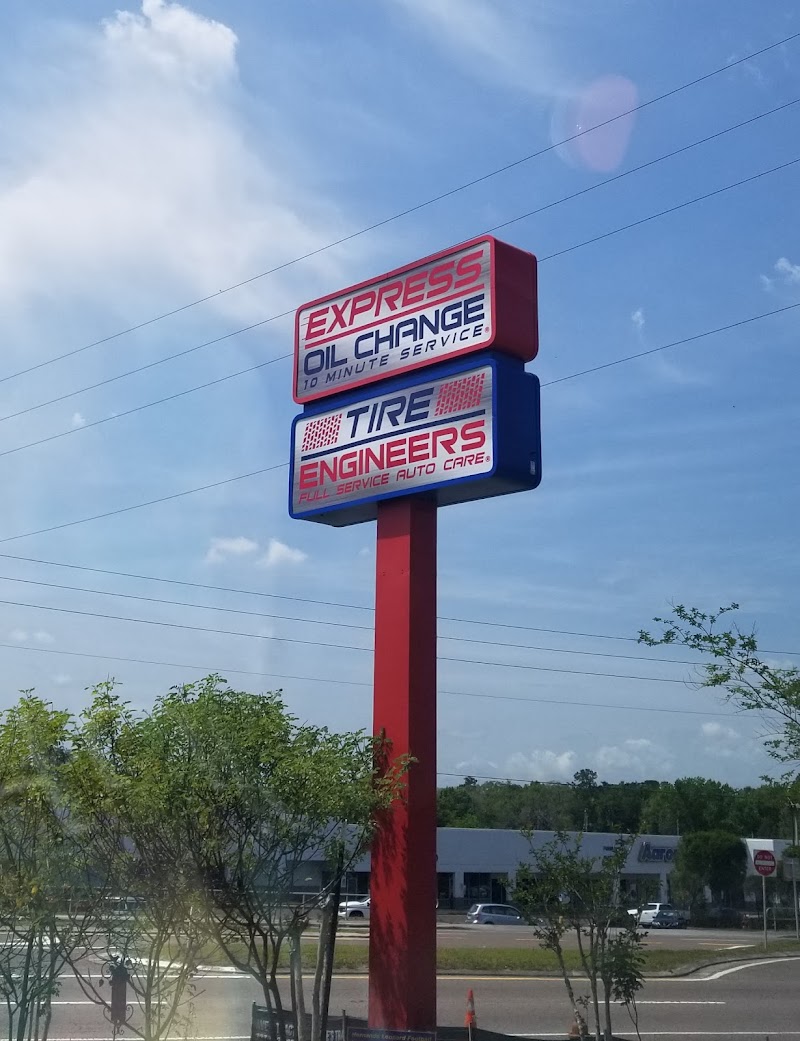 Express Oil Change & Tire Engineers photo 4