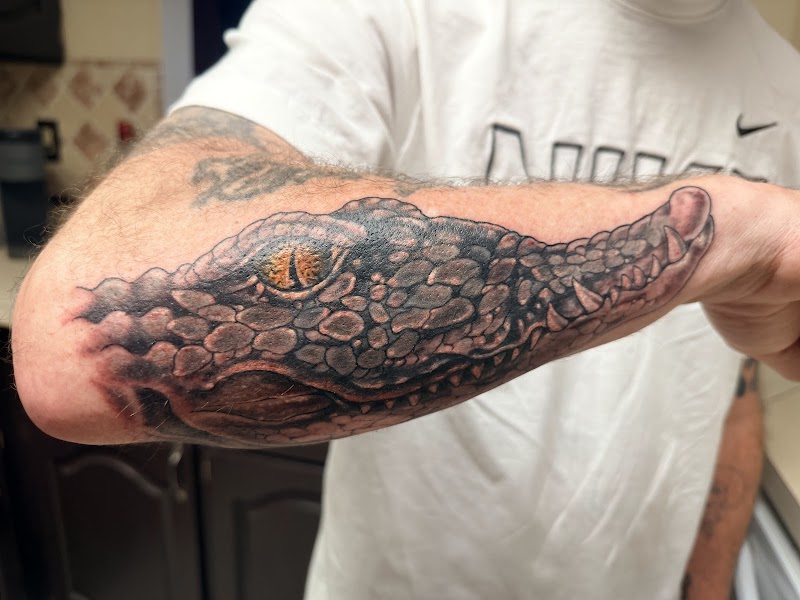 Over Omega Tattooing photo 5