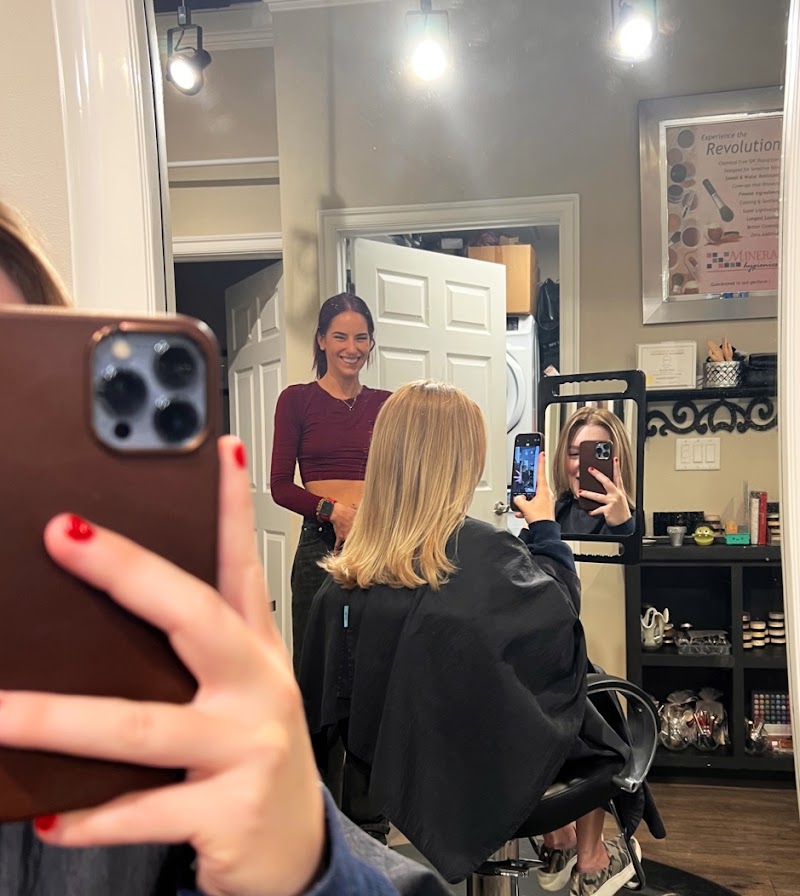Photo of Tamar Dupre Salon