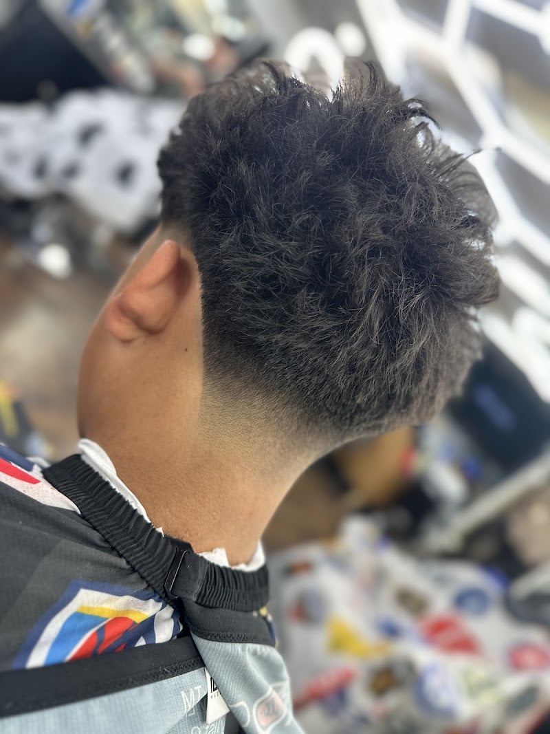 Rayzor Kings Barbershop photo 4