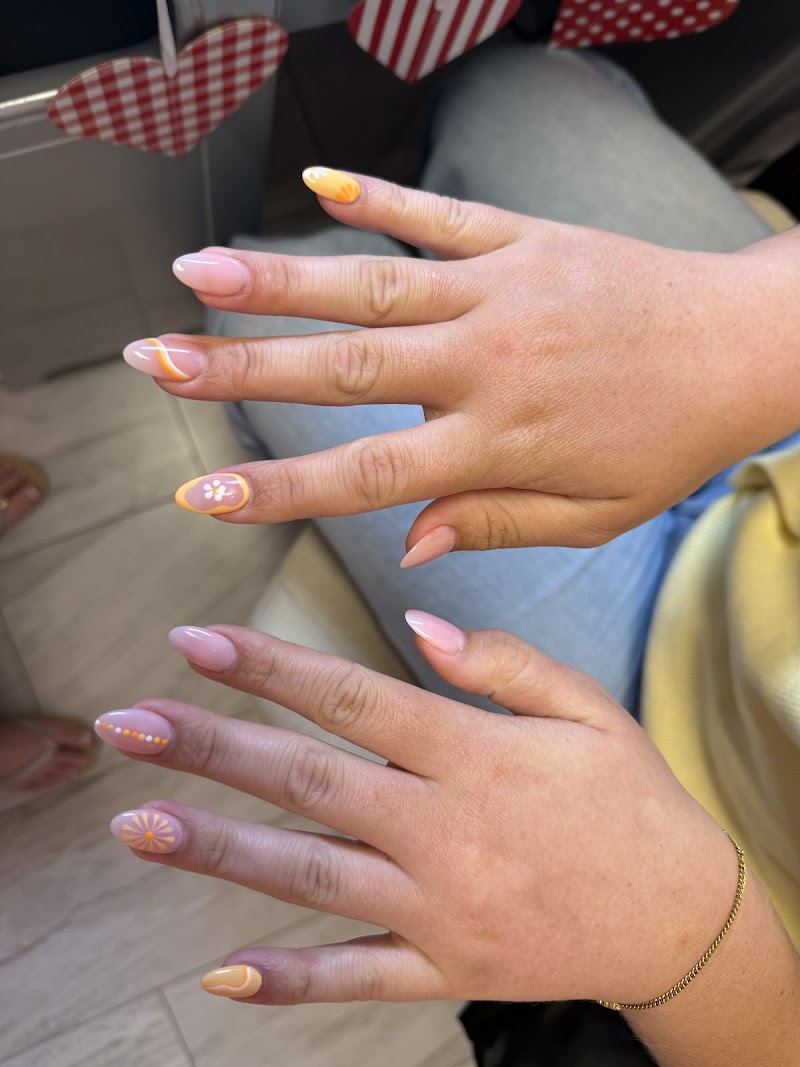 Photo of Gem Nail Spa