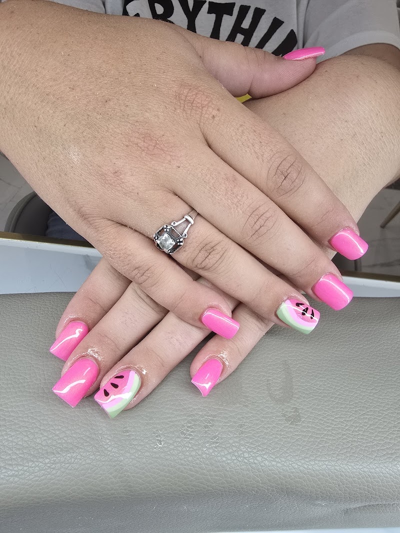 Palace Nails and Spa photo 2