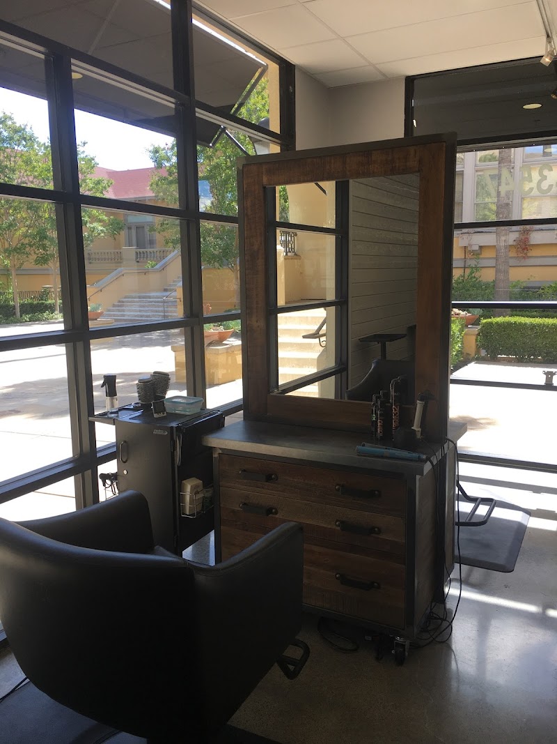 Salon Frenzi photo 5