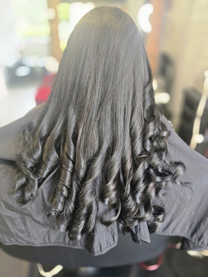 Salon Frenzi photo 2