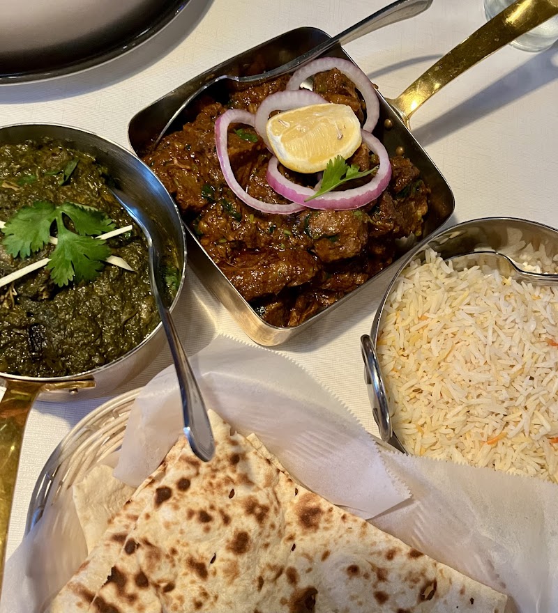 Curries Indian Cuisine and Bar photo 3