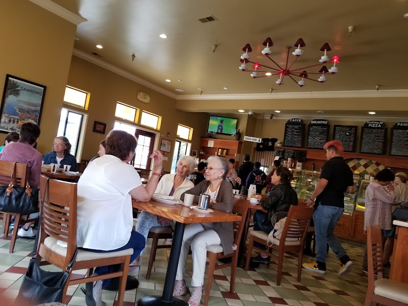 Shoppes at Harbor Village photo 3