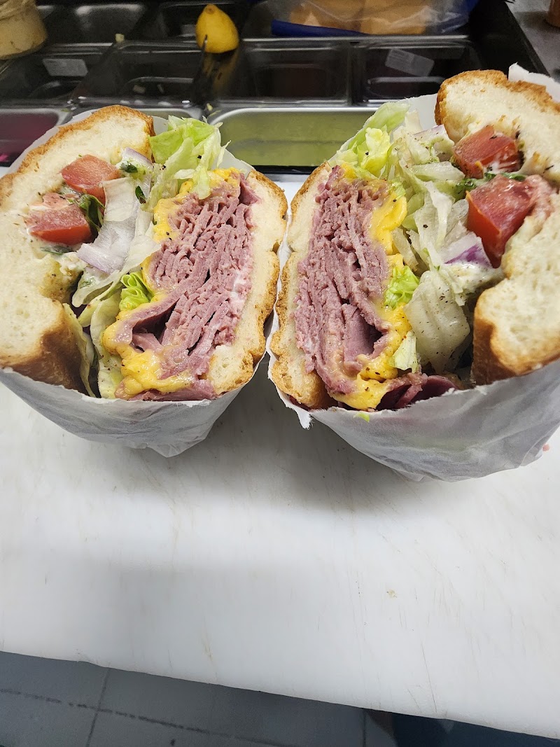 City deli photo 4
