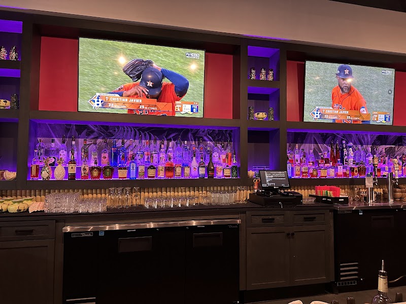 Photo of Islander’s Lounge