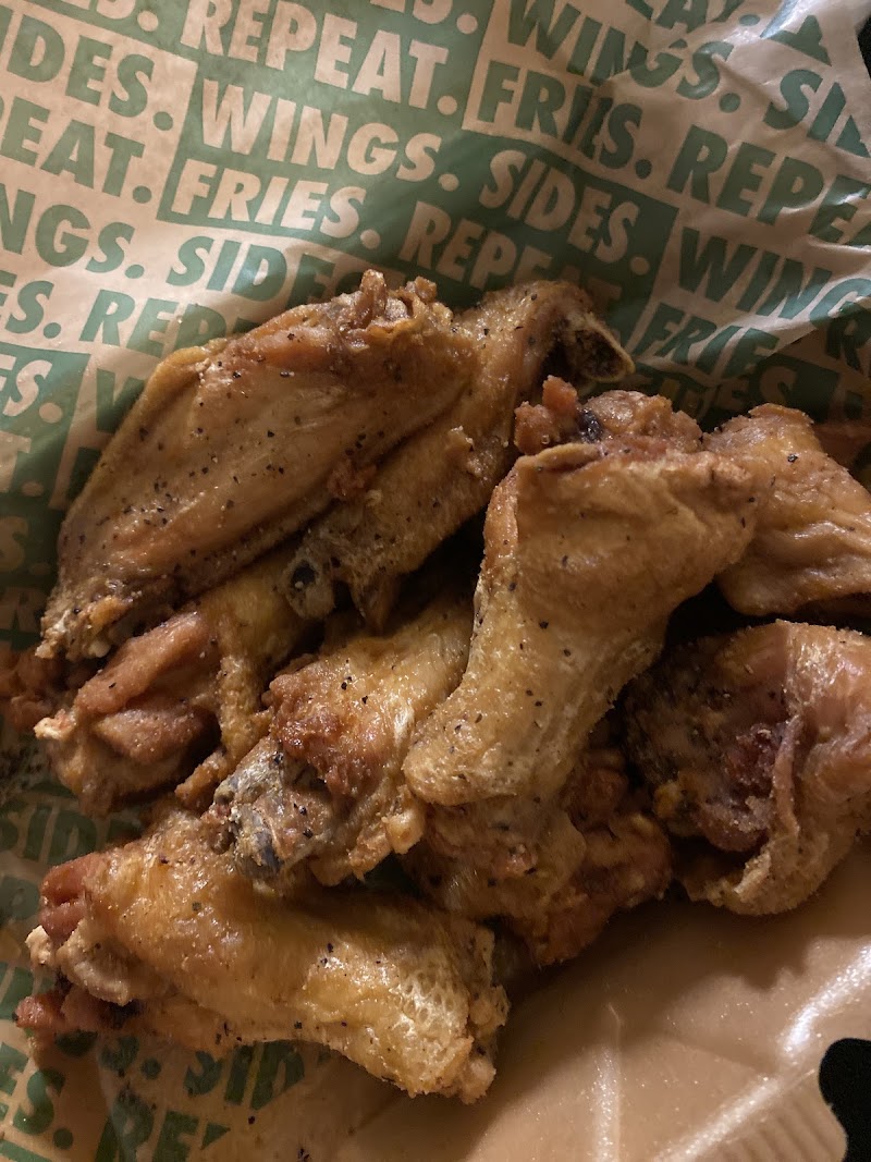 Wingstop photo 4