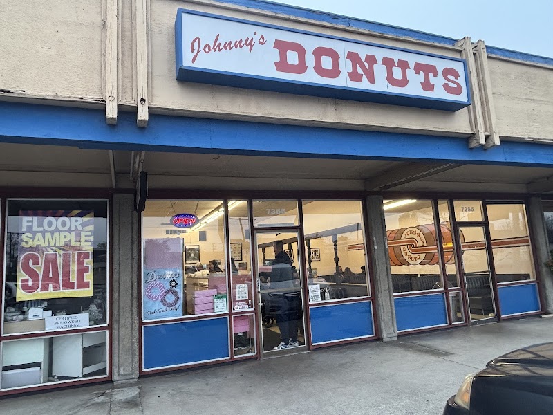 Photo of Johnny's Donuts