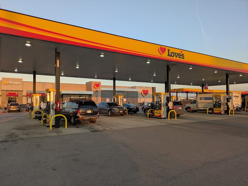 Love's Travel Stop photo 3