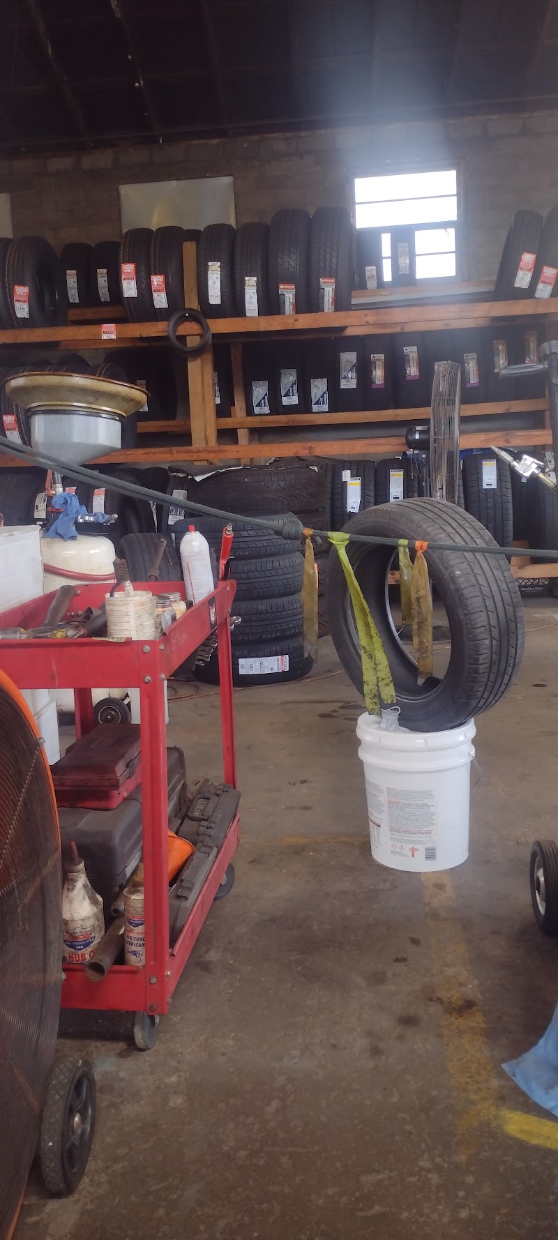 S & R Tires LLC photo 4