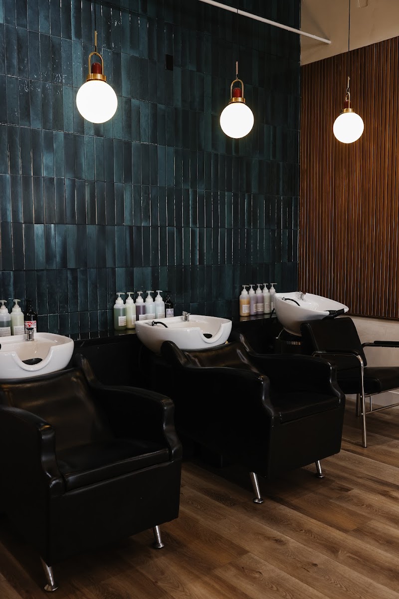 Oasis At The River Room Salon photo 3